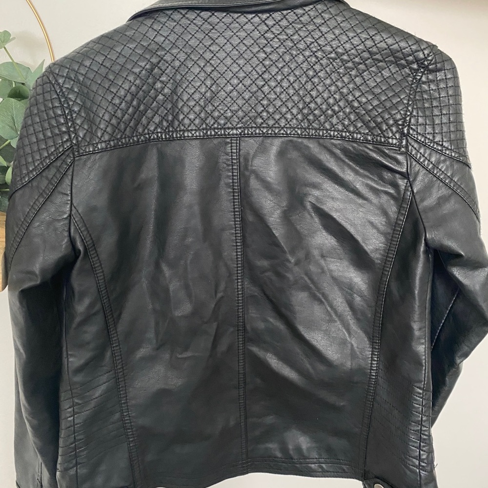 Leather jacket - Picture 2 of 4